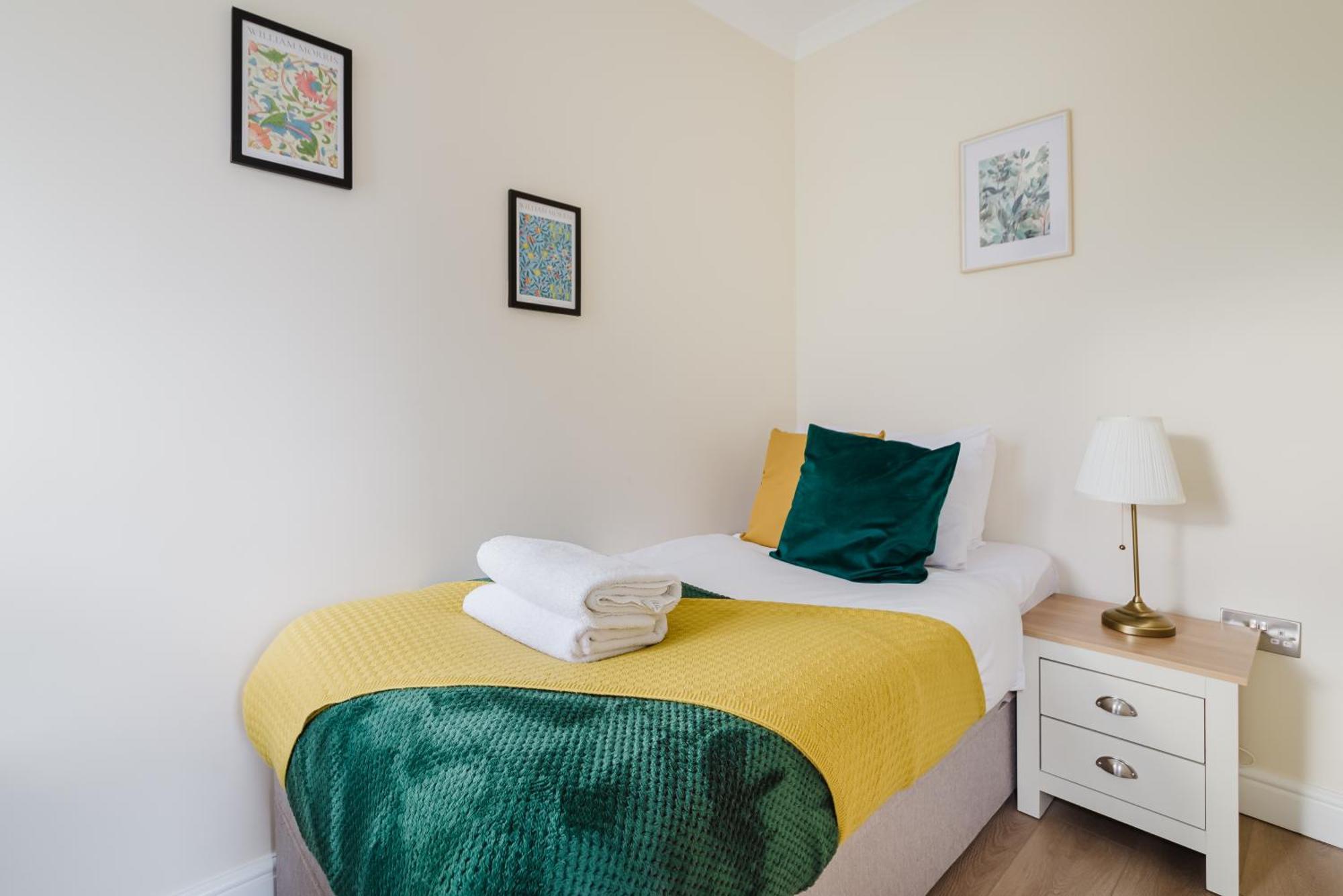 Modern Cosy Corner Flat 3 Bed And Loft Sleep 7 People Διαμέρισμα Λονδίνο Εξωτερικό φωτογραφία